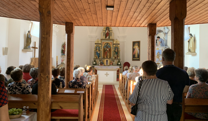 Konsekrácie obnoveného chrámu sv. Jána Krstiteľa v Uloži dňa 24.8.2024. Sv. omšu  celebrovať diecézny biskup Mons.prof. František Trstenský.